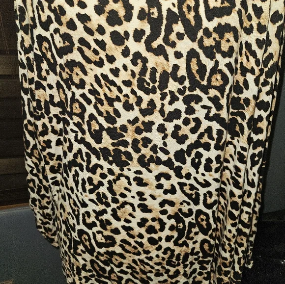 Cato Womans Long Sleeve Cheetah Print Cardigan Size 18W/20W - Picture 10 of 12